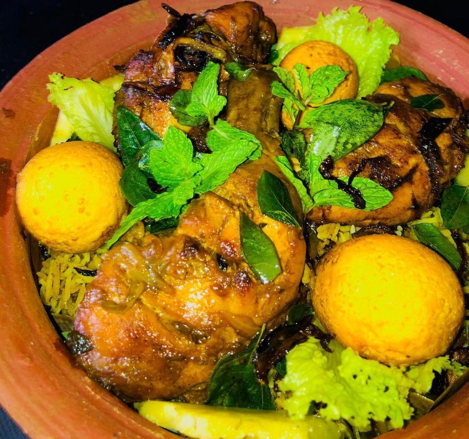 Ambula Food Court Hotell Anuradhapura Eksteriør bilde